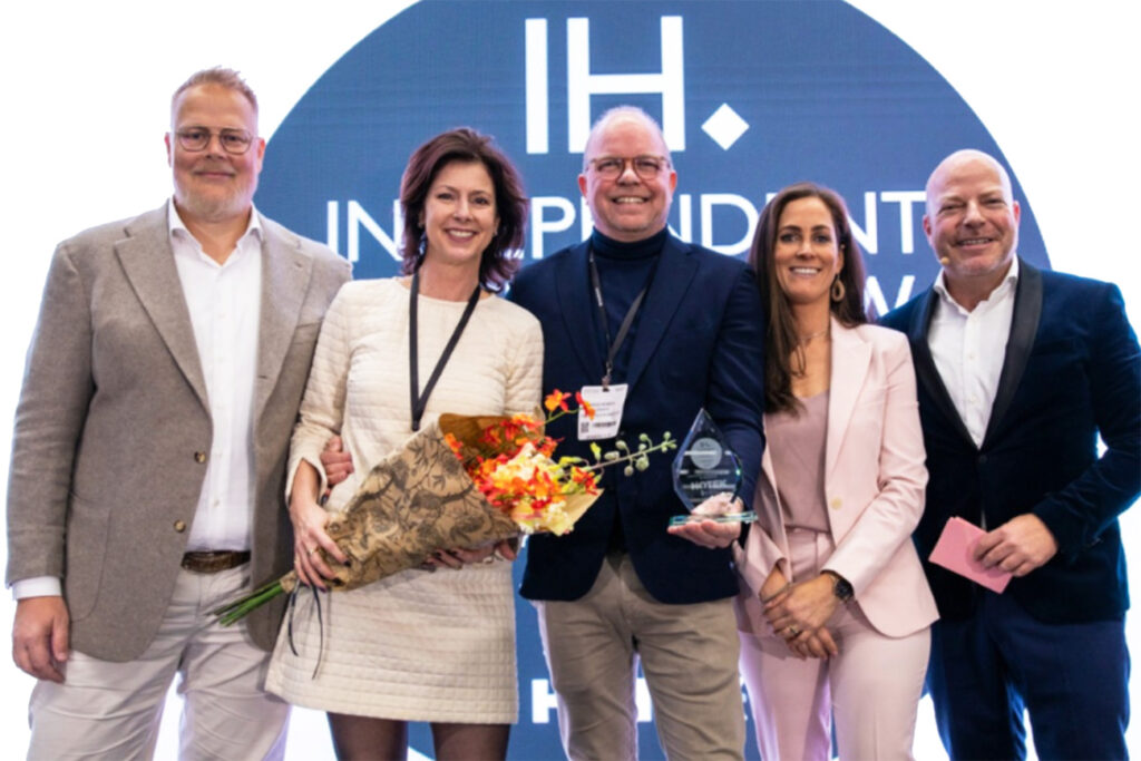 Kees Hensen en Mascha Smit winnaar Independent Hotelier of the Year 2024